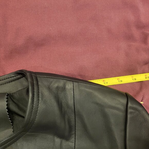 Designer Cropped Black Leather Women's Jacket NWT Medium - Picture 15 of 16